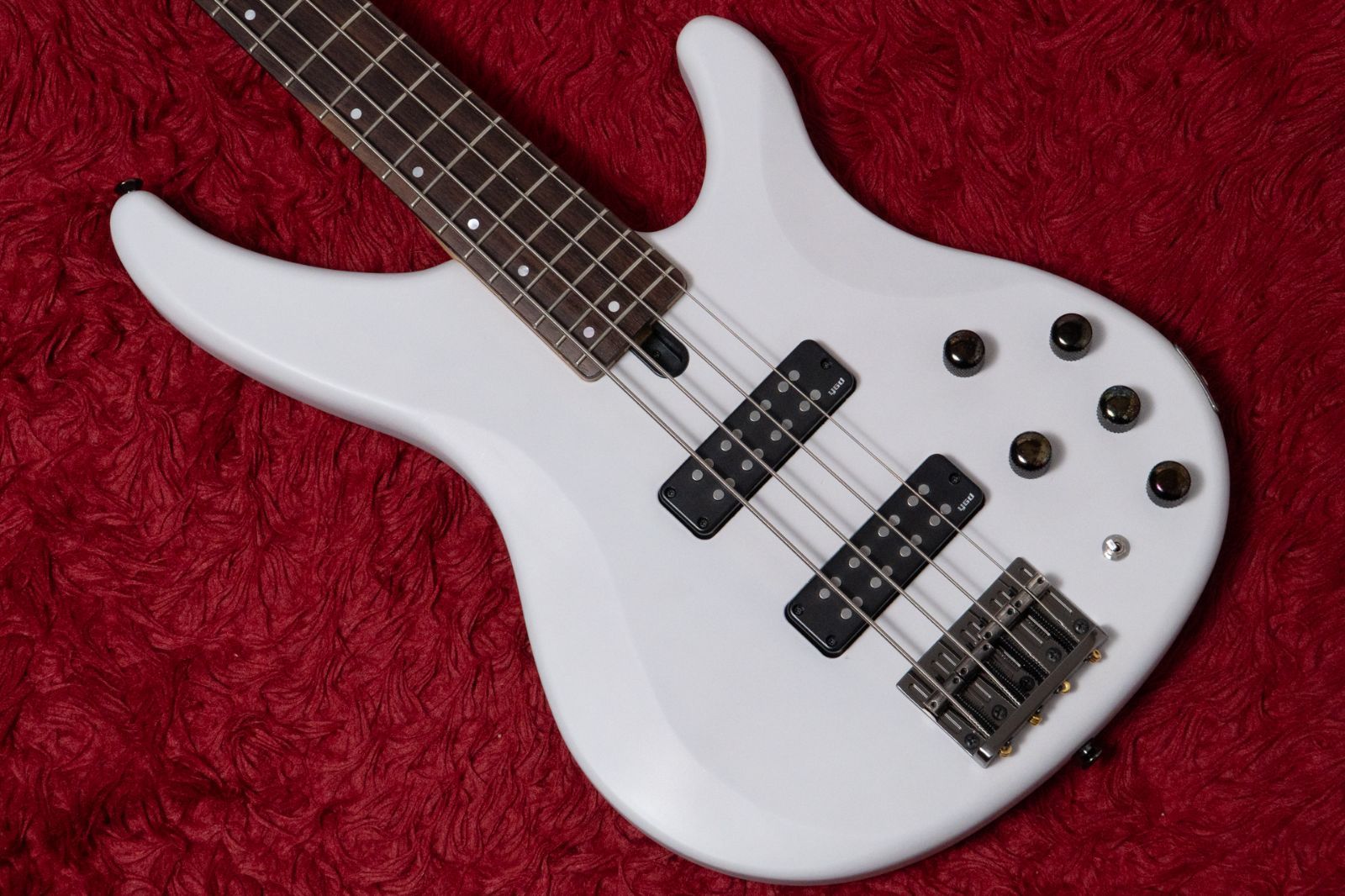 YAMAHA TRBX 504 TWH 2025 3 735 kg GIB横浜