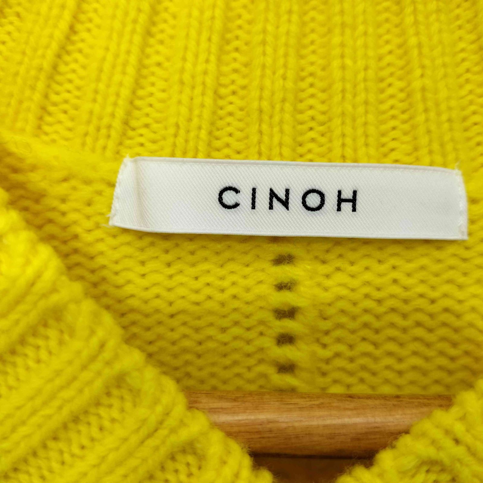 チノ CINOH メリノウールオーバーサイズVネックニット チノ CINOH メリノウールオーバーサイズVネックニット