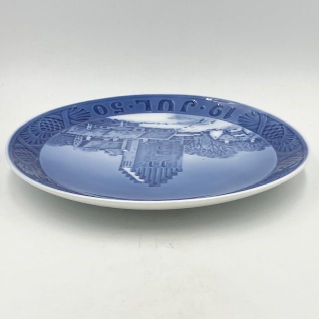  二級品 ロイヤルコペンハーゲン イヤープレート 1950年 Boeslunde Church Zealand ボーエスロネ教会 皿 食器