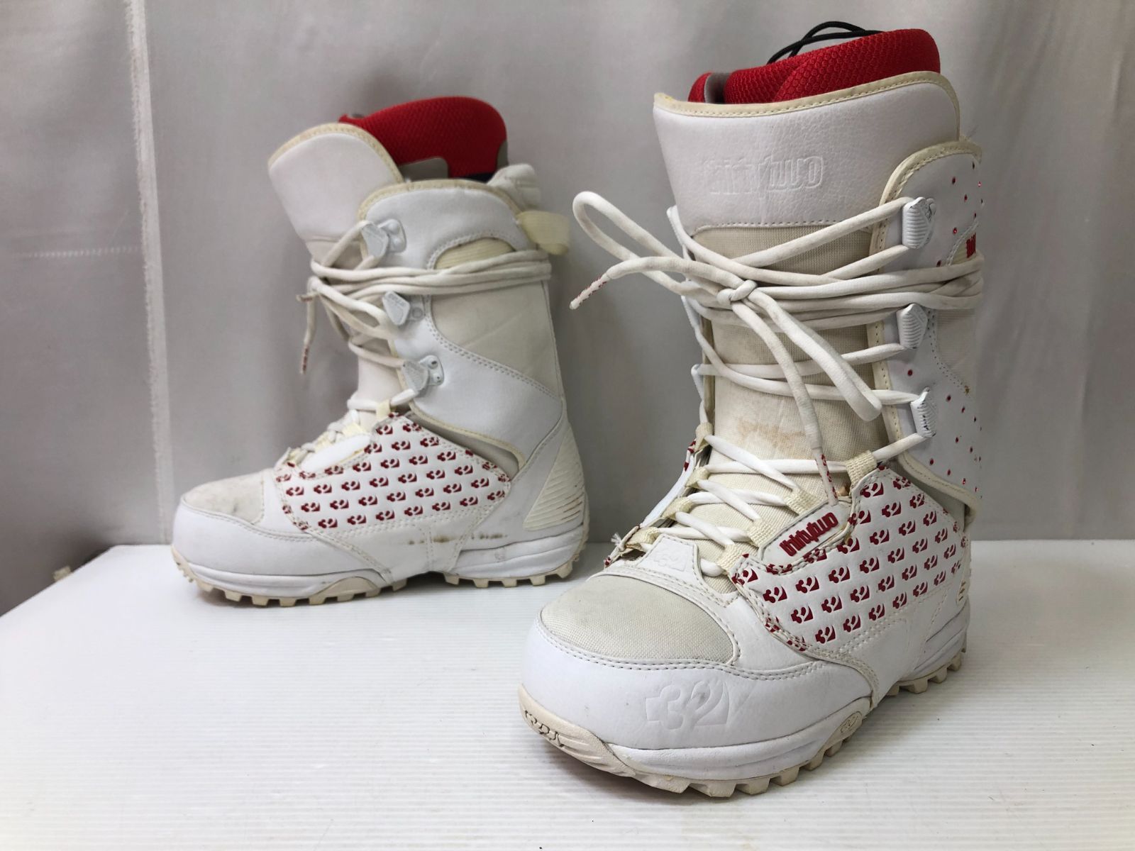 ◇ スノーボードブーツ thirtytwo / 32 LASHED W'S US7 約 24.0 cm