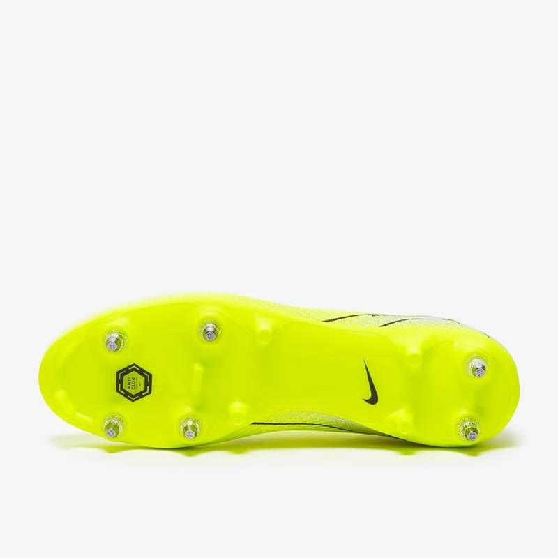送料無料・匿名配送】Nike サッカー スパイク Nike Air Zoom Mercurial
