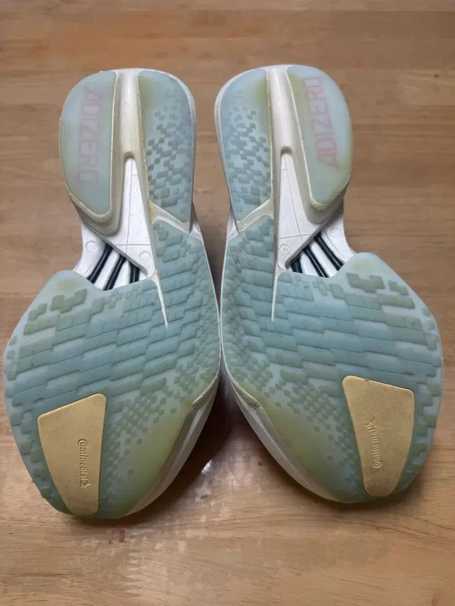  アディダス アディオス プロ4 東亜マラソン EDITION 260 登山靴 トレッキングシューズ アウトドアシューズ