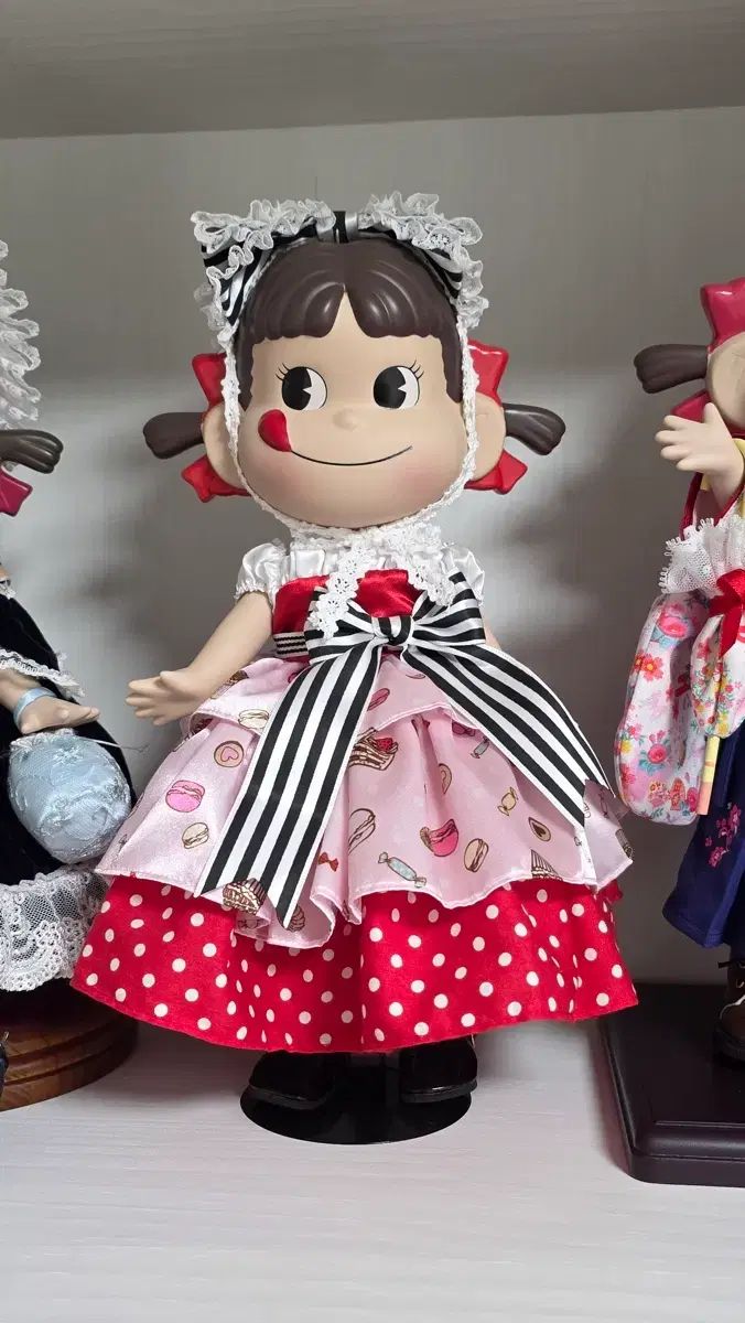 不二家　ペコちゃんビスクドール 楽天市場】〇【 不二家 ペコちゃん 】『陶器製 ビスクドール』人形