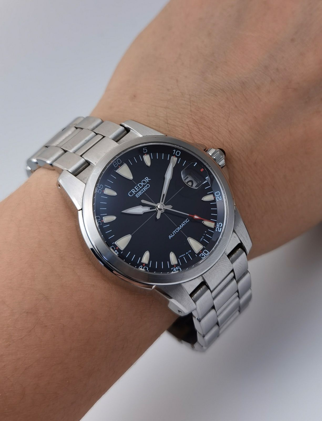 ブラック文字盤