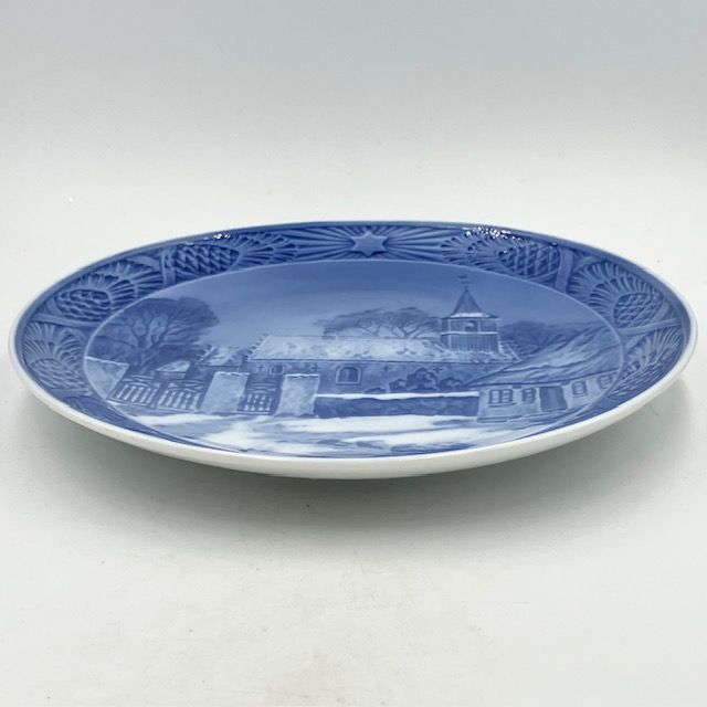 ロイヤルコペンハーゲン イヤープレート 1948年「Noddebo Church at