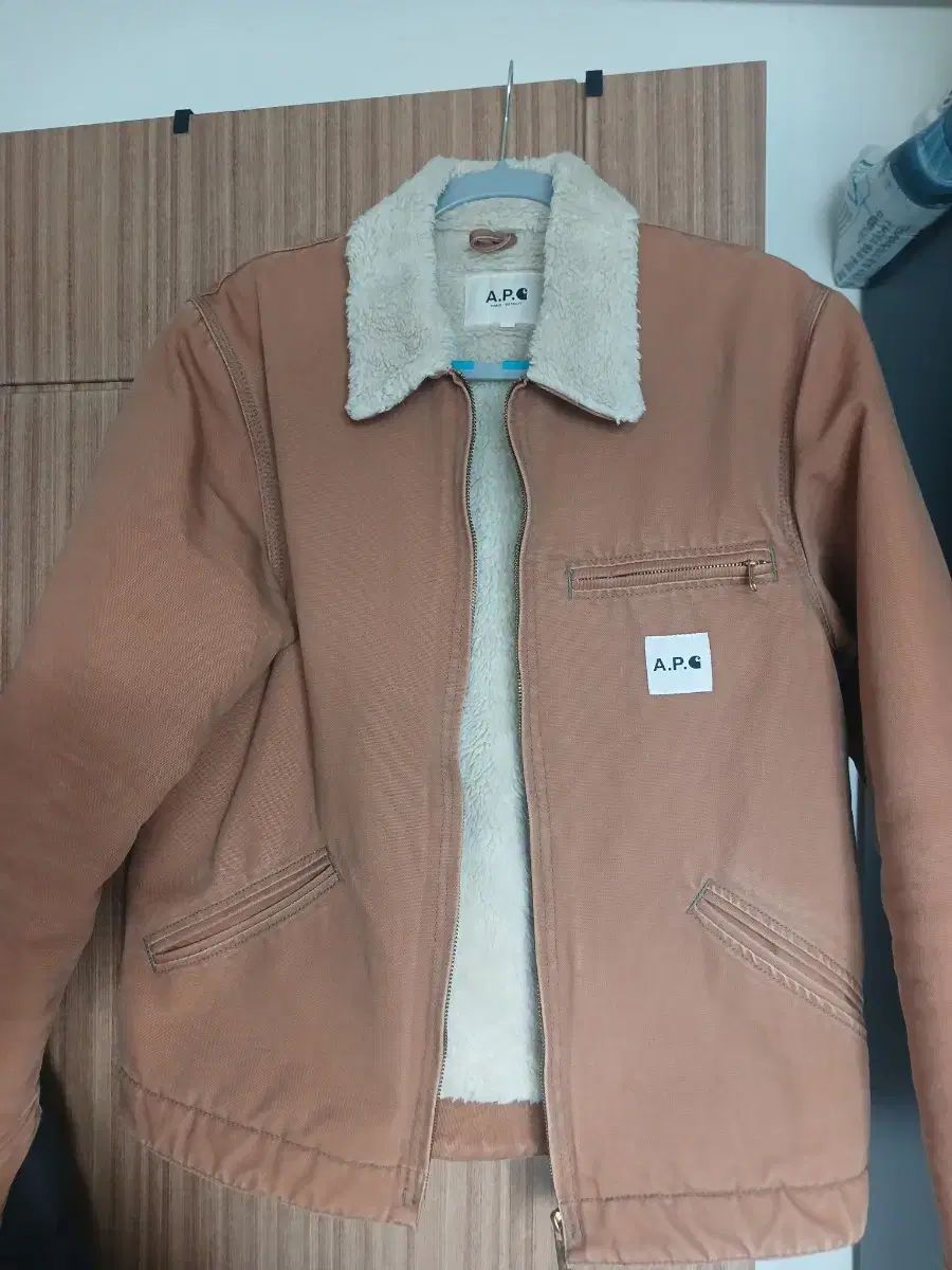 A P C カーハート デトロイト ファー カラー ジャケット M
