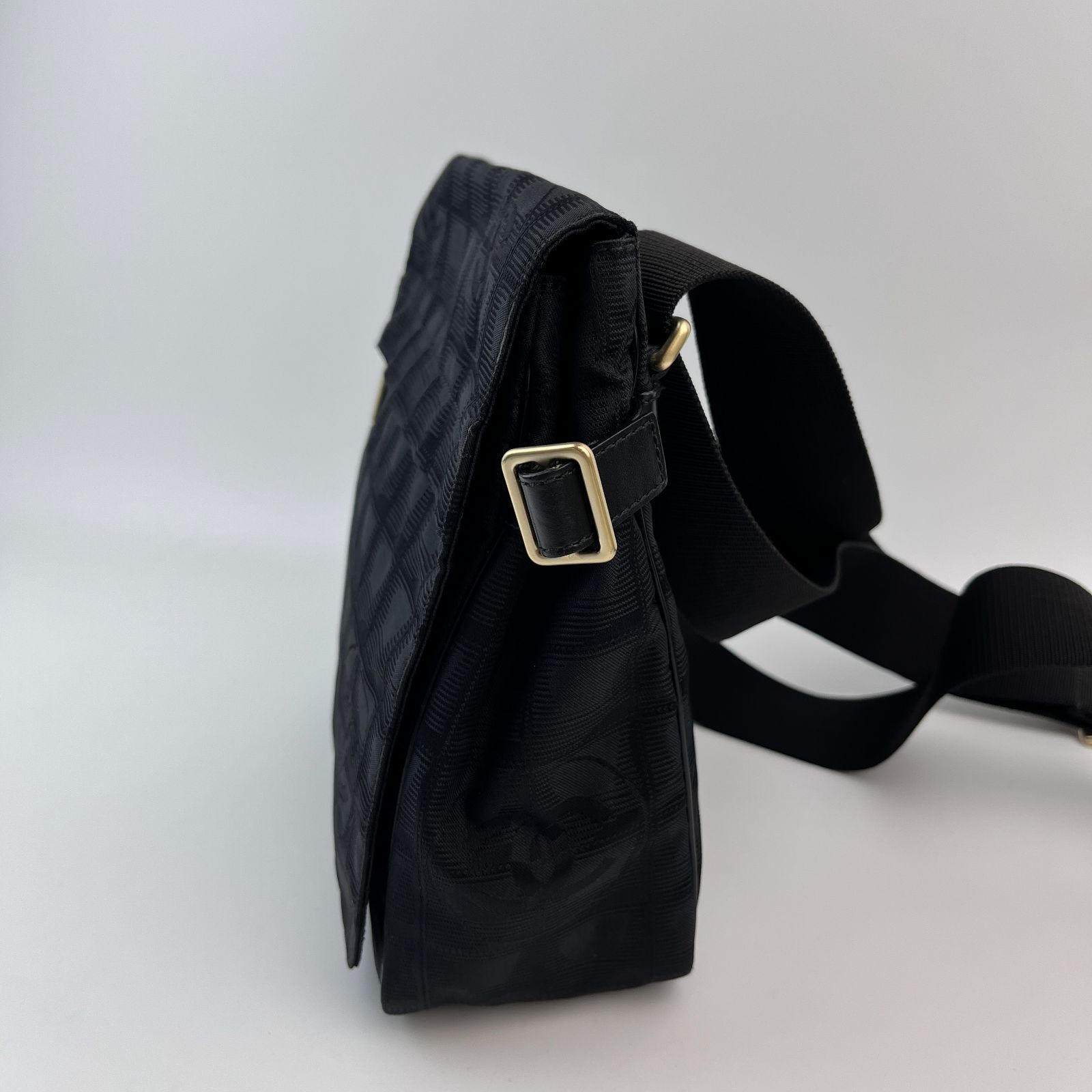 中古】CHANEL シャネル ココマーク ニュートラベルライン ショルダー