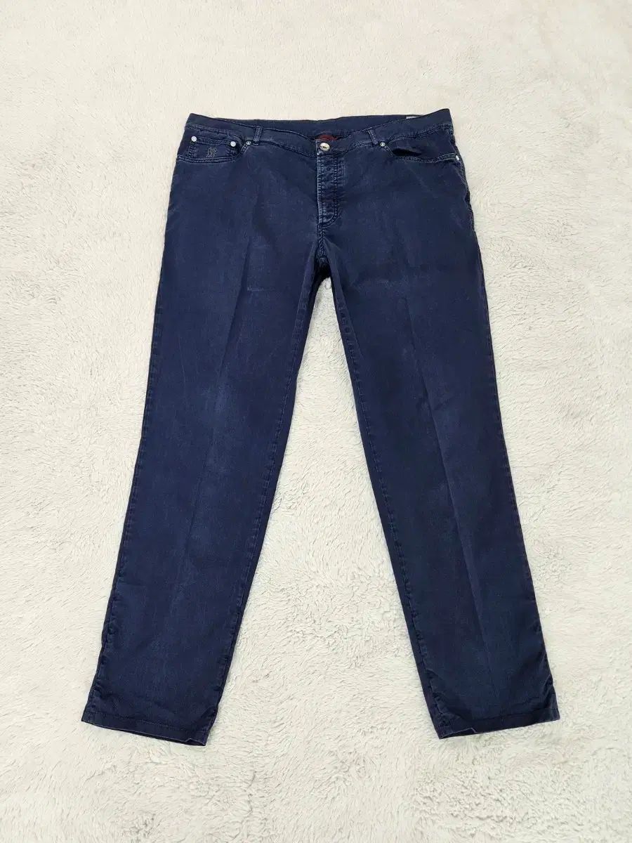 ブルネロクチネリ ネイビデニム パンツ