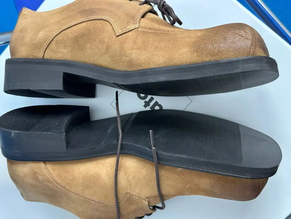 バトッズ comma 1 lb ライトブラウン 270 速乾素材 ベージュ系