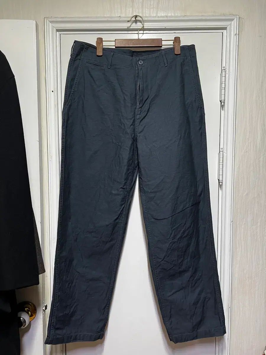 ムシンサスタンダード ワイドフィット スラックス ネイビー 36 MUSINSA