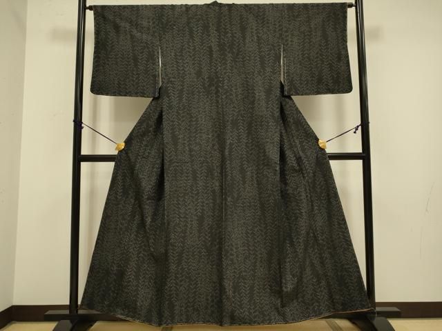 平和屋着物□上質な紬 草葉文 黒地 正絹 逸品 DAAZ5409du - メルカリ