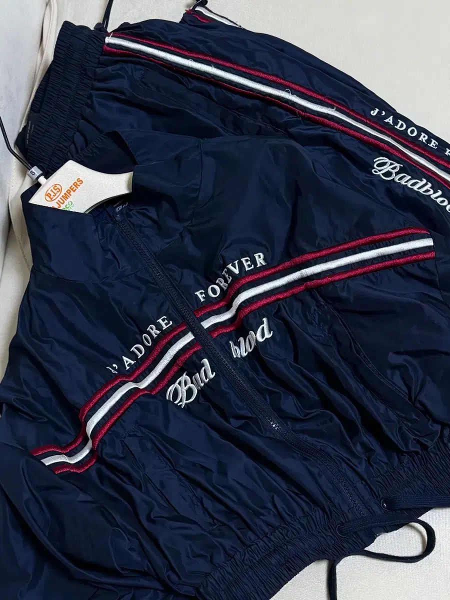 BADBLOOD バッドブラッド セットアップセット Classic ロゴ WIND AND WISH ウィンドブレーカー