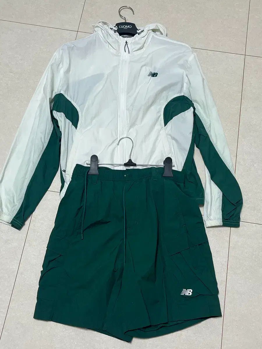 ニュー ンス ウィンドブレーカー セットアップ 白 グリーン