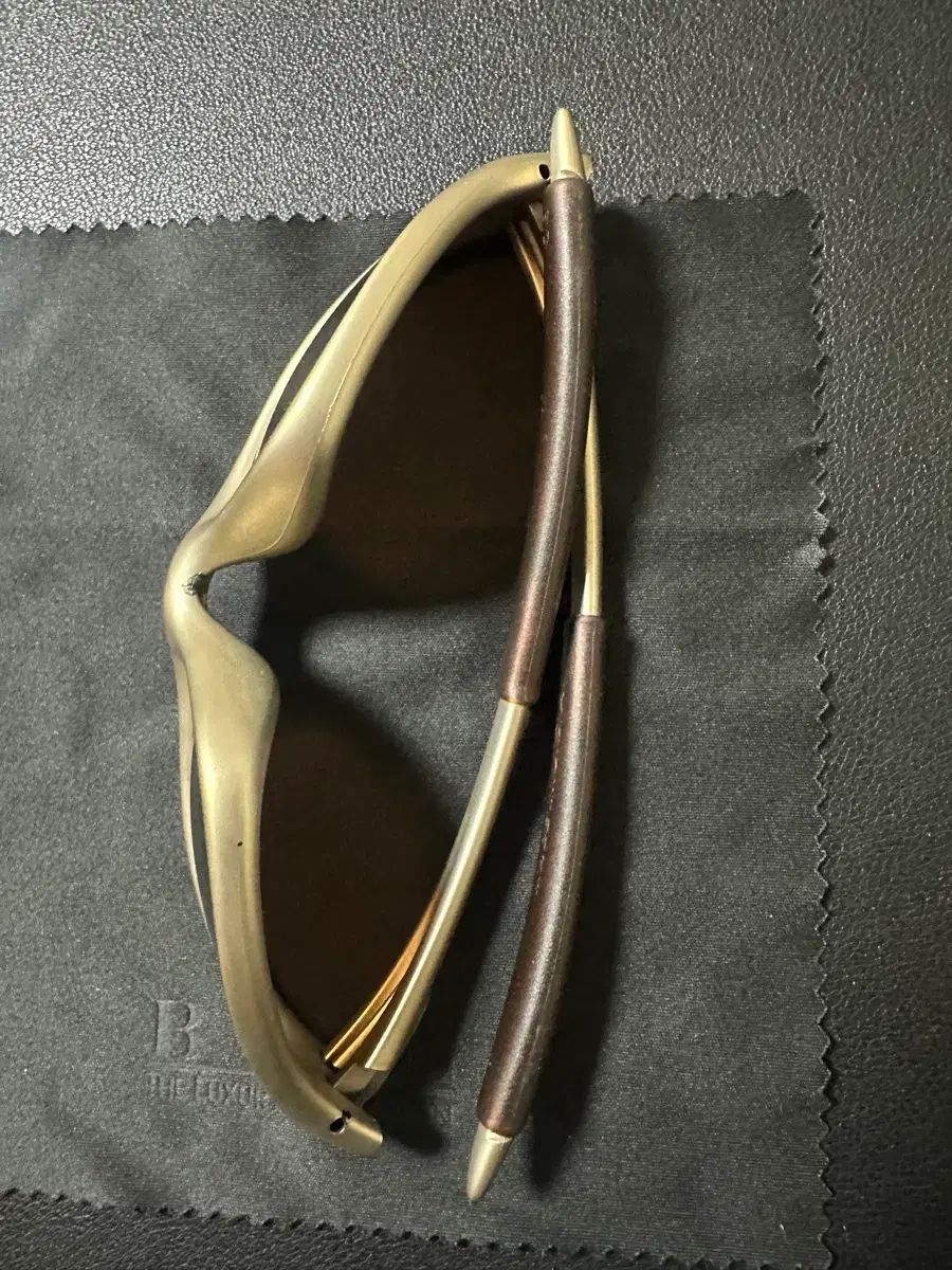  オークリー ミニッツ1 0 プラチナ サングラス 小物