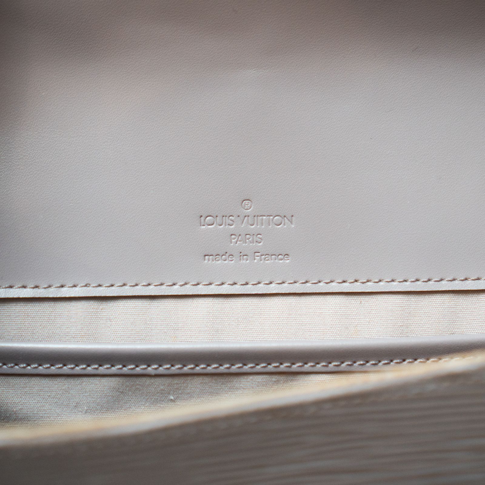 LOUIS VUITTON ルイヴィトン エピ ラマチュエル M5247B レザー 