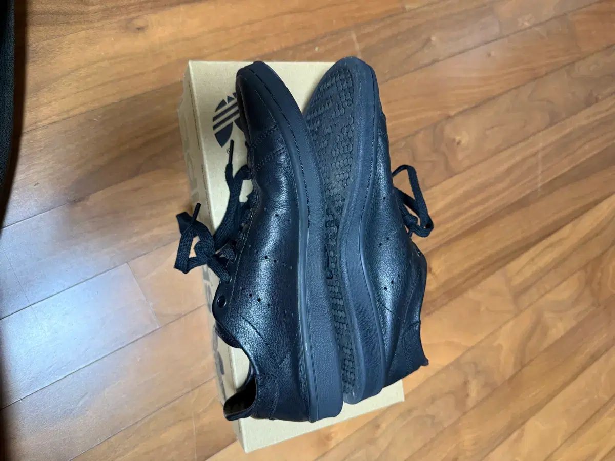 アディダス スタンスミス デコン ブラック 255