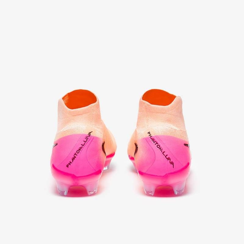 送料無料・匿名配送】Nike サッカー スパイク Nike Phantom Luna 2