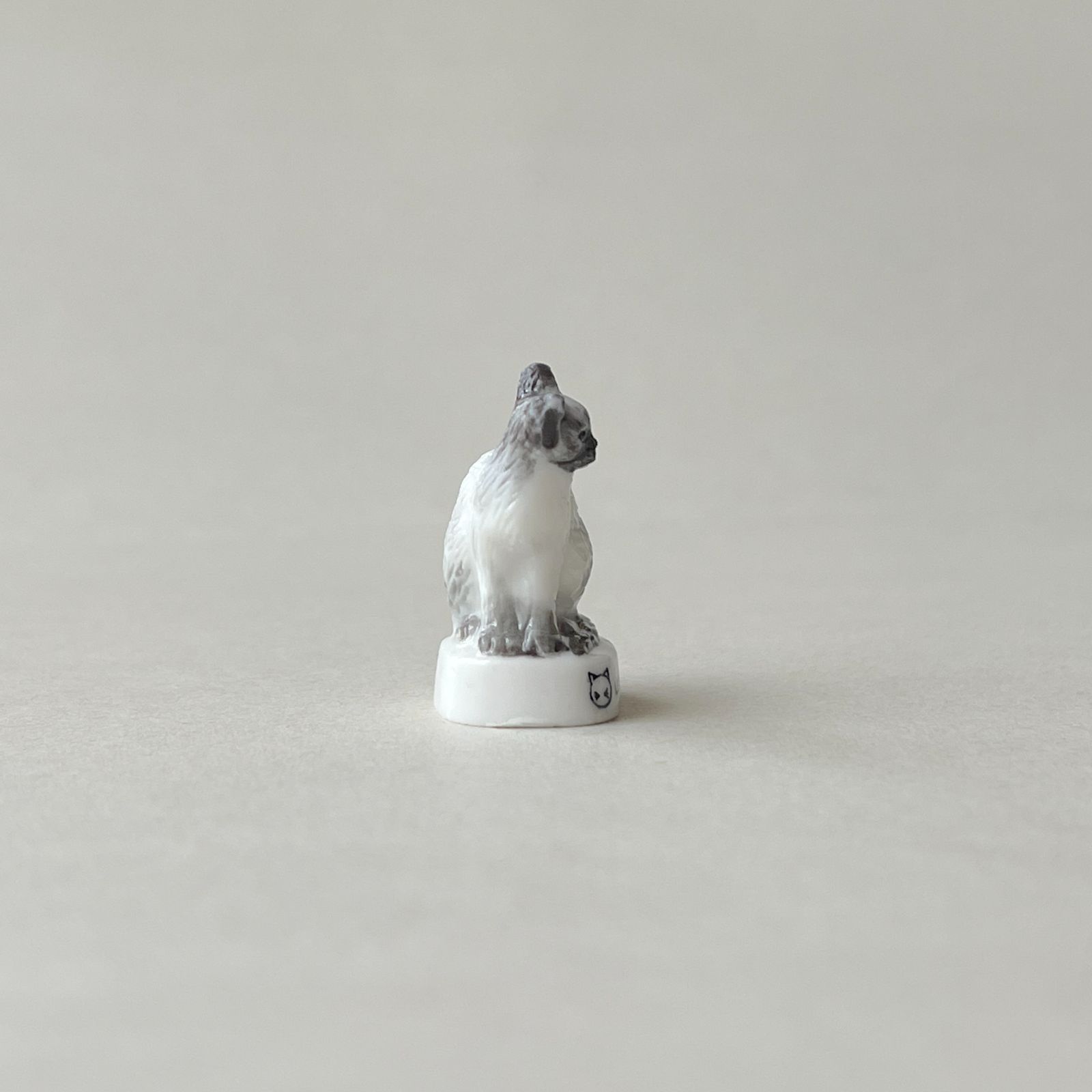 フェーヴ バリニーズ猫 ネコ フランス フェーブ ミニチュア陶器 - メルカリ