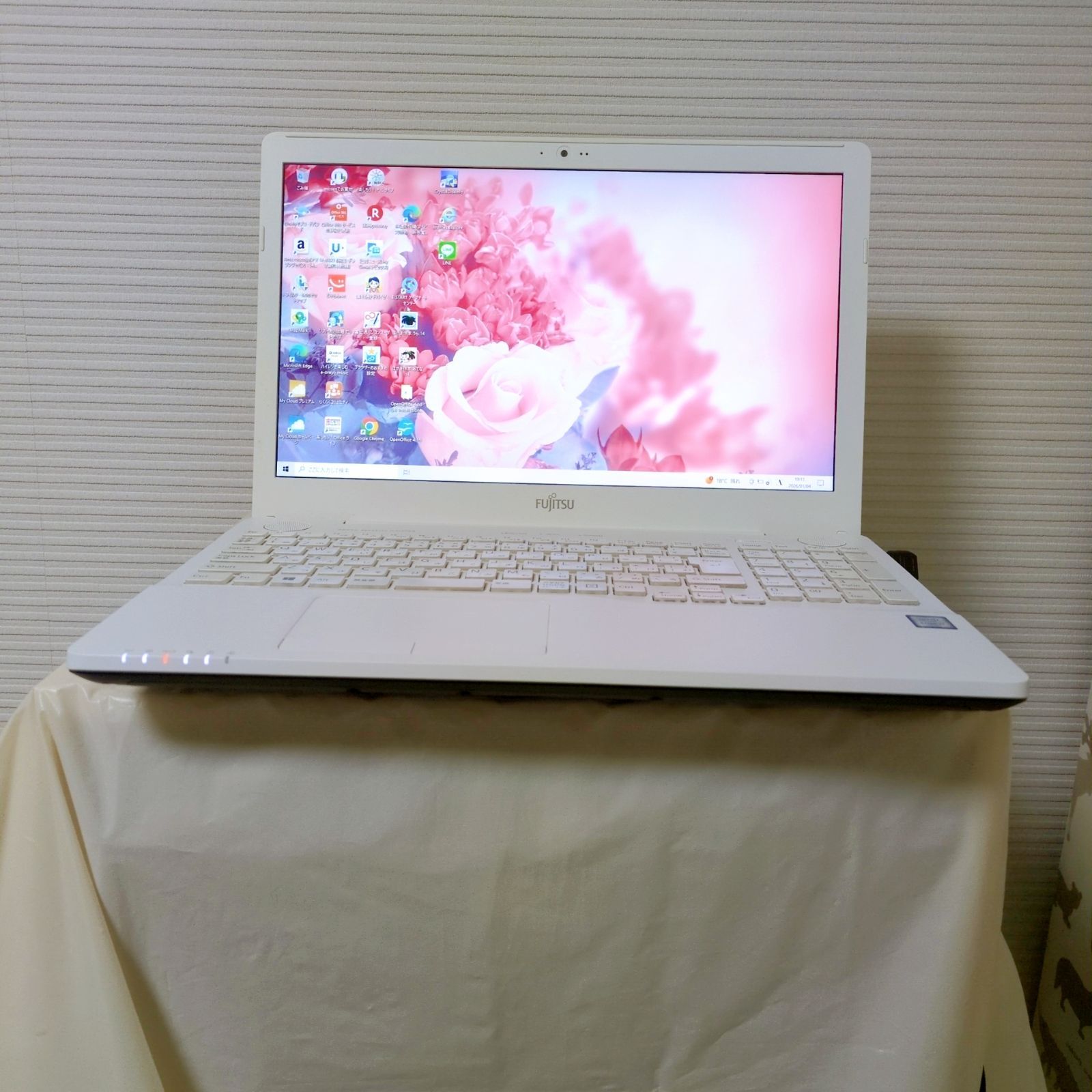 ノートパソコン 富士通 Windows 11 Core i 7 6700 HQ メモリ8 GB SSD１TB BD RE 15 6インチ 解像度1366 768
