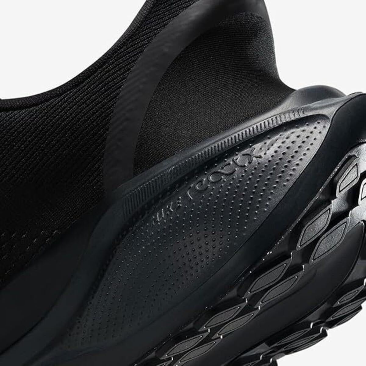 ナイキ] ペガサス イージーオン Pegasus EasyOn ブラック/ホワイト