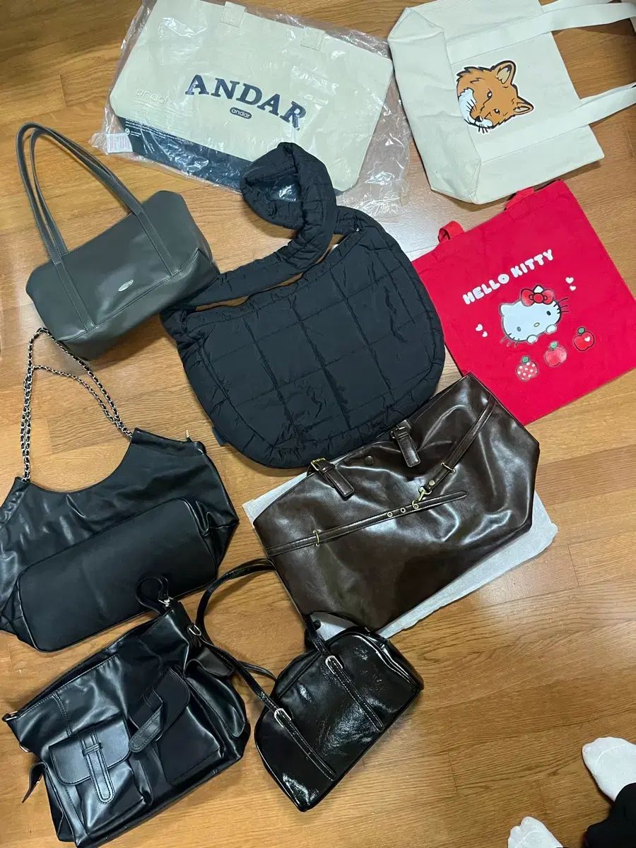 メナード　おまとめ４品 大人の秋ブーツ】10年ぶりに復刻！ 都会向けにアレンジされた「ダナー