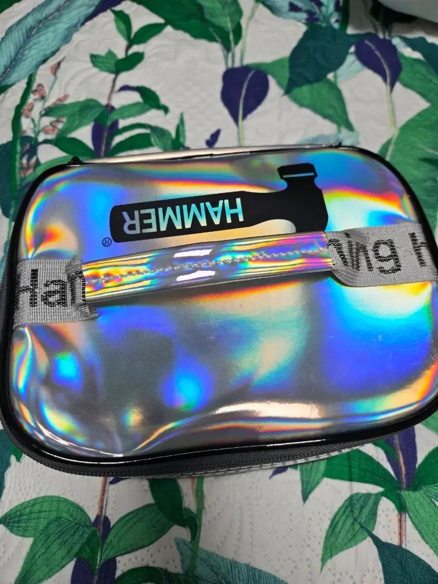 HAMMER ハンマー ホログラム ポーチ