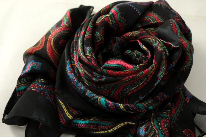 極美品 SAINT LAURENT PARIS ペイズリー柄ストール スカーフ イヴ・サンローラン スカーフ ストール ペイズリー柄 シルク ブランド