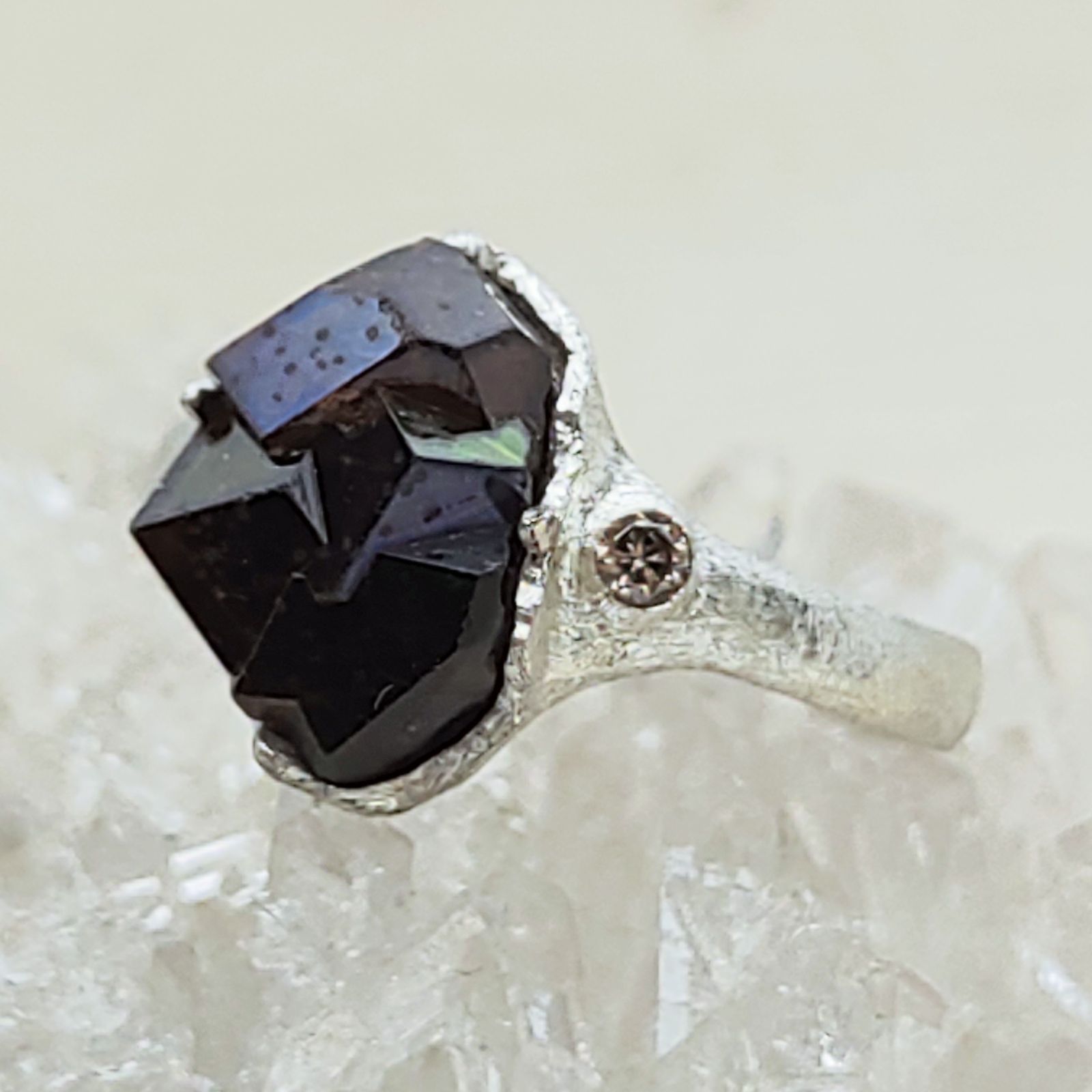 鉱物の表情＊rainbow garnet 925 ring