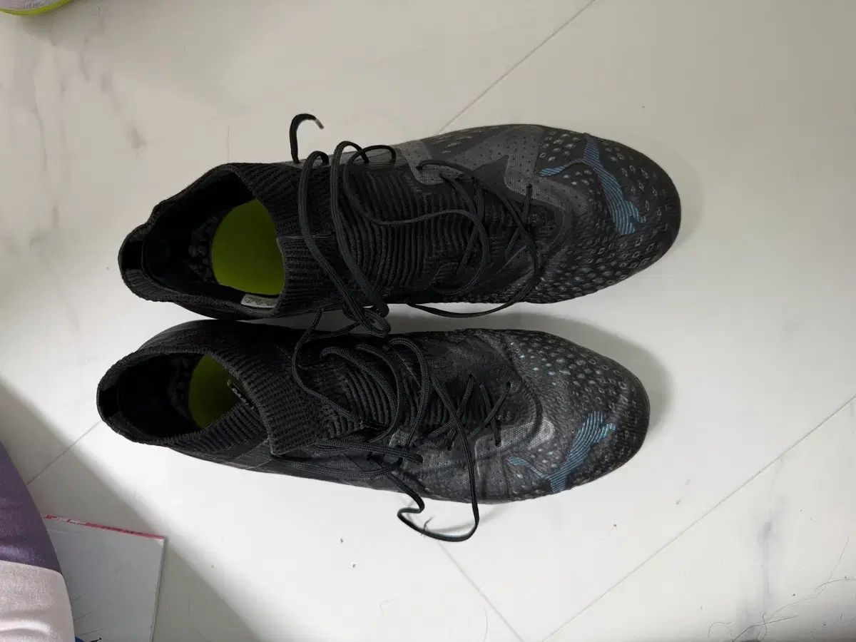 プーマ Hello Future ULTIMATE サッカーシューズ FG