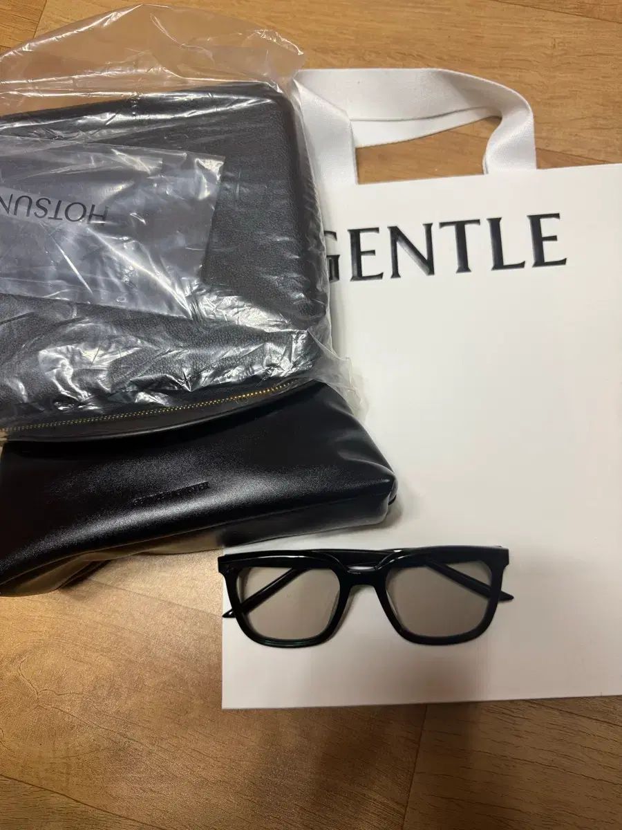 ジェントルモンスター バイ ロー01 ティント サングラス ユニセックス