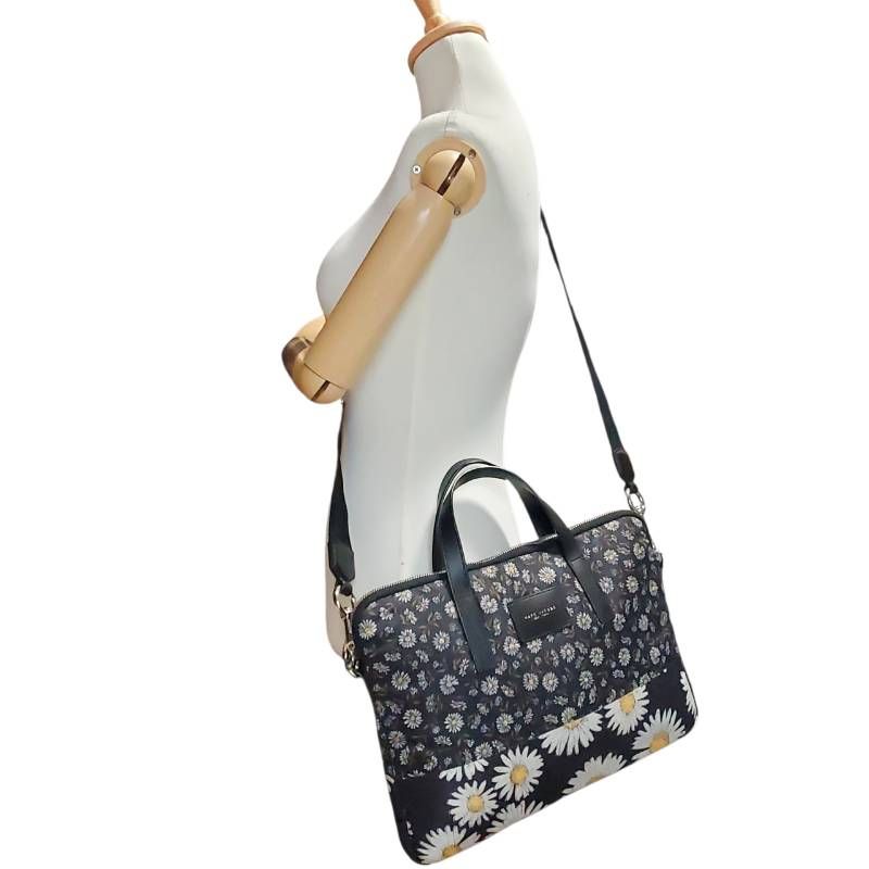 MARC JACOBS マークジェイコブス ノートパソコン収納ケース ショルダー