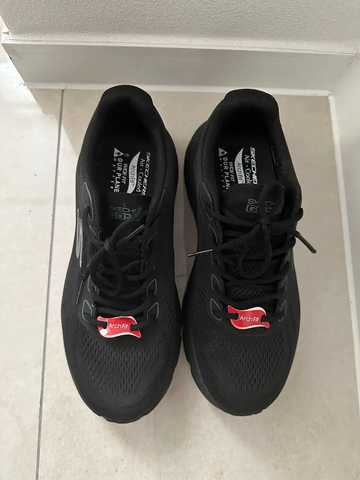 レディース ワイドフィット マックス クッショニング アーチフィット 2 0 245