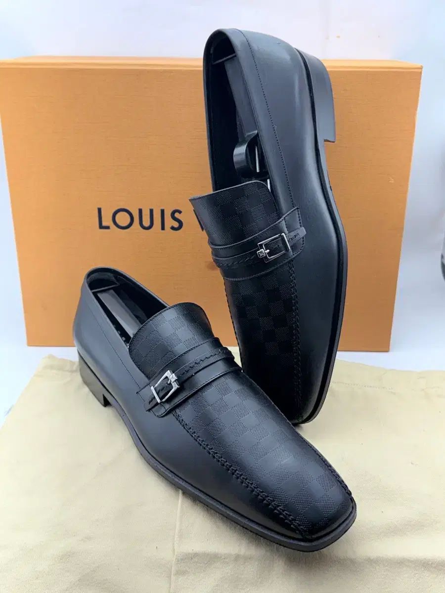 Vuitton ルイヴィトン