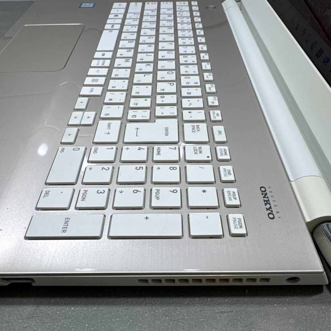 高性能】東芝サテンゴールド☘corei7☘SSD512GB/メモリ16GB 【公式通販】