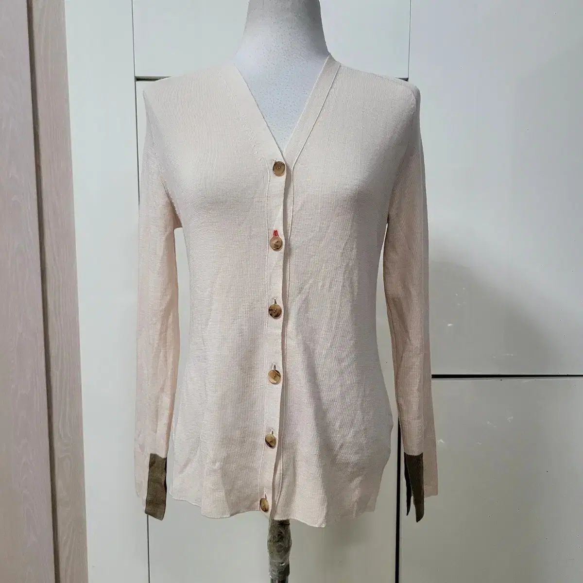 デラララ ウールシルク カーディガン