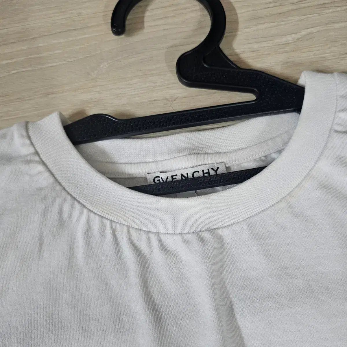 ジバンシィ　オーロラロゴTシャツ　ホワイト　12 GI3409EW001346_mg_thumb.jpg