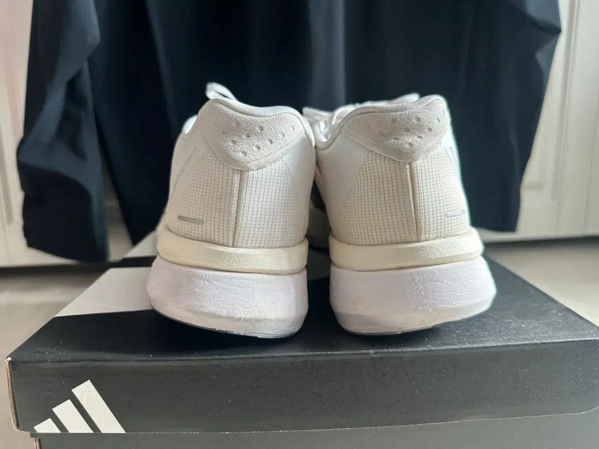 アディダス アディゼロ