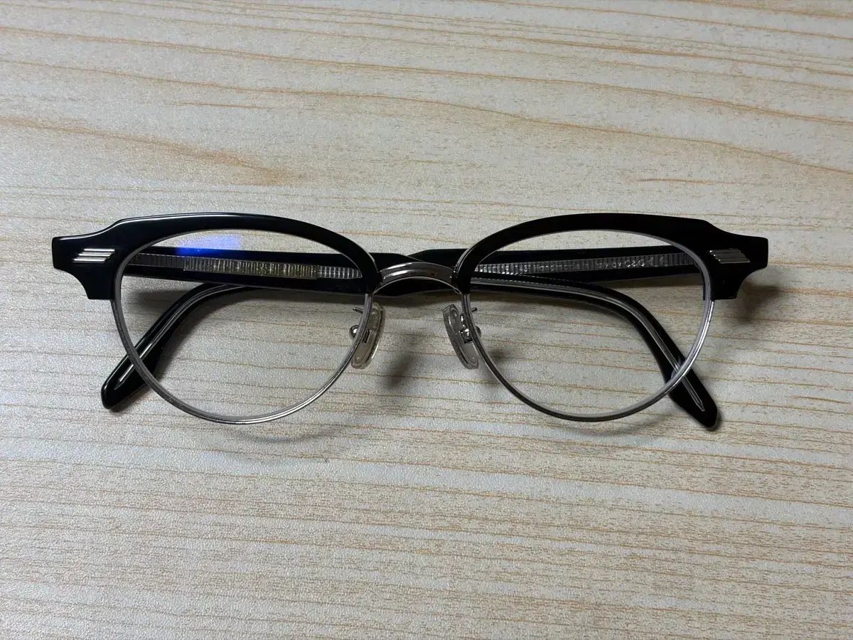 CUTLER AND GROSS カトラー アンド グロス 1335 ブラック シルバー