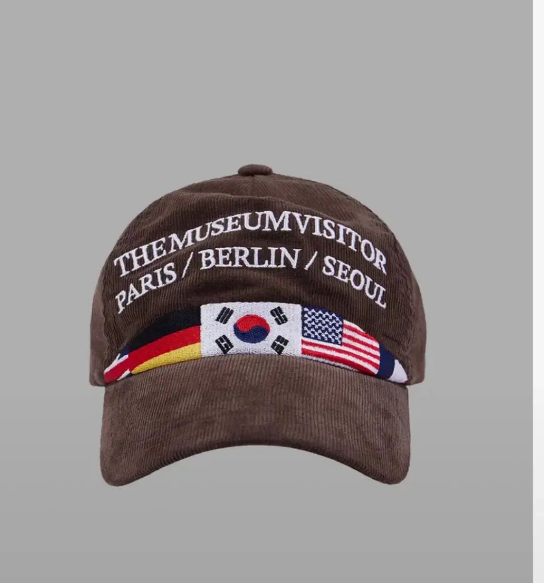 THE MUSEUM VISITOR ボールキャップ