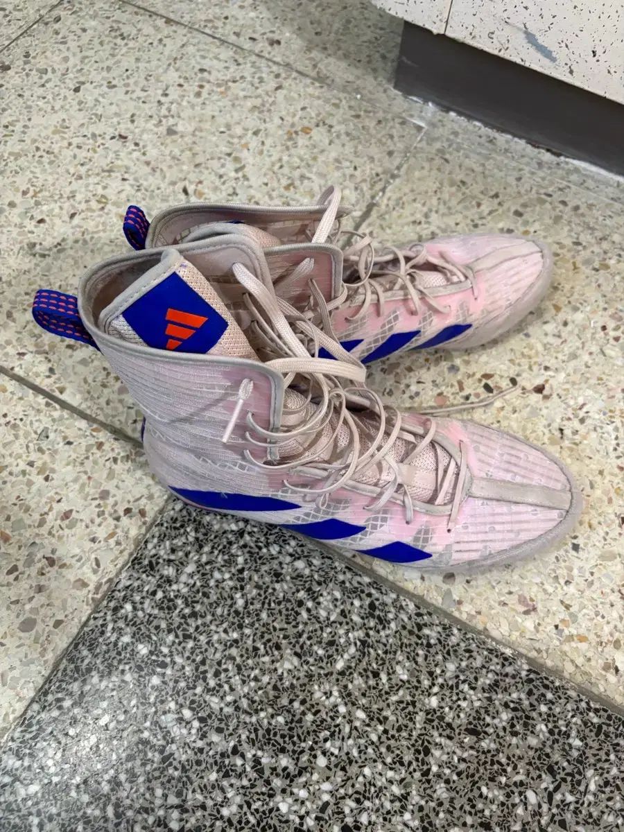 アディダス ボクシング シューズ 270