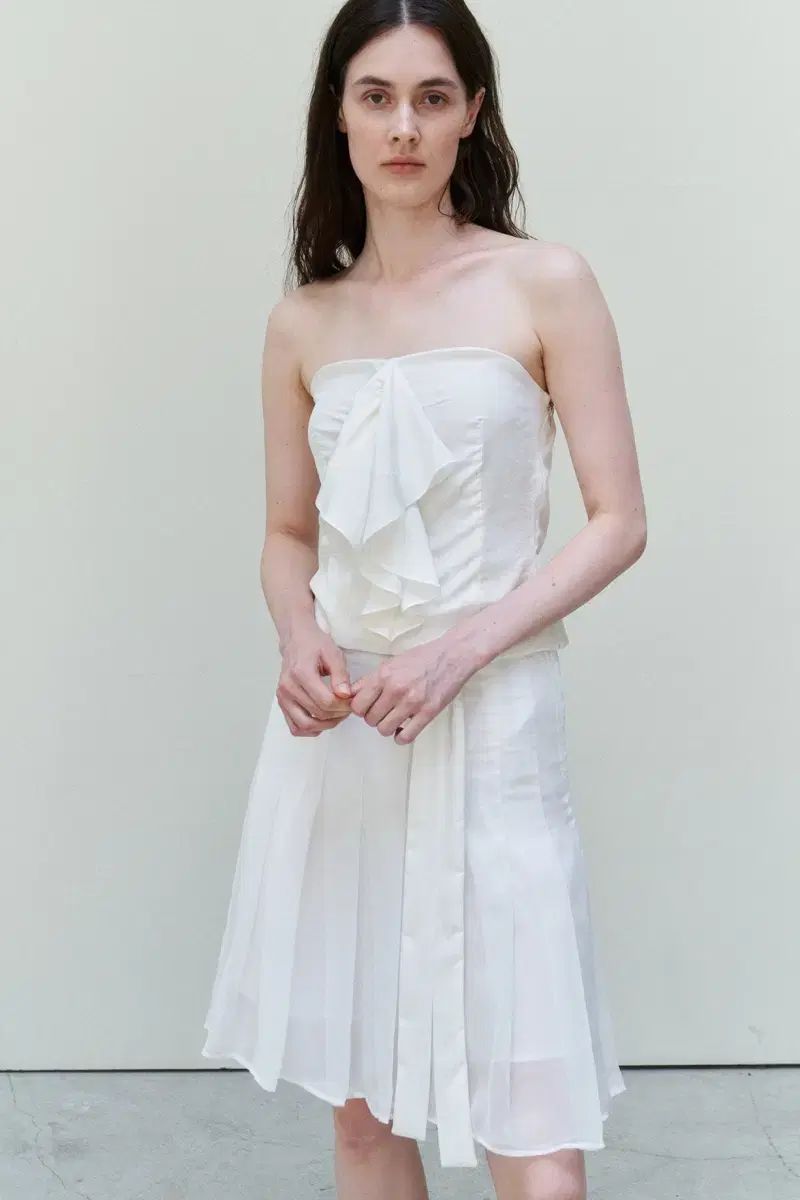 르에 lea シアー プリーツ ベルテッド SK