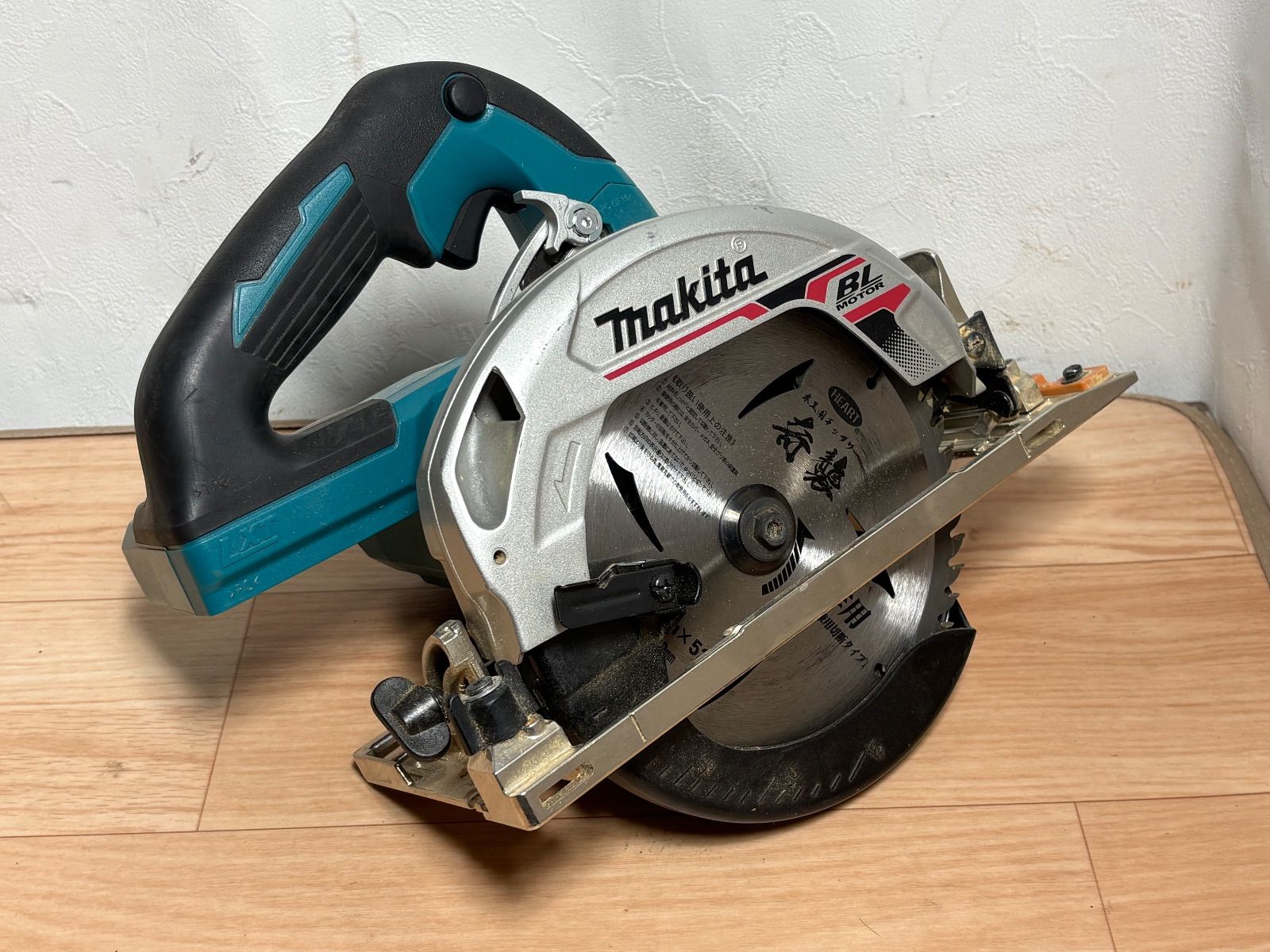 HA 107 品 165 mm 充電式マルノコ マキタ HS 631 D 本体のみ