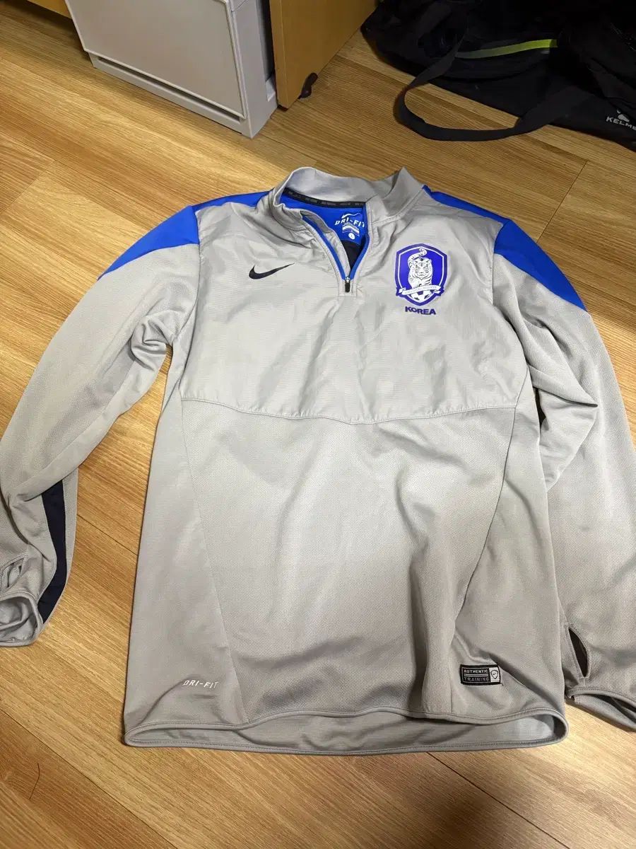 Nike Koreaサッカー韓国代表トレーニングトップ選手支給用 NIKE 韓国国家代表 サッカーチーム トレーニングウェア L 選手用支給用