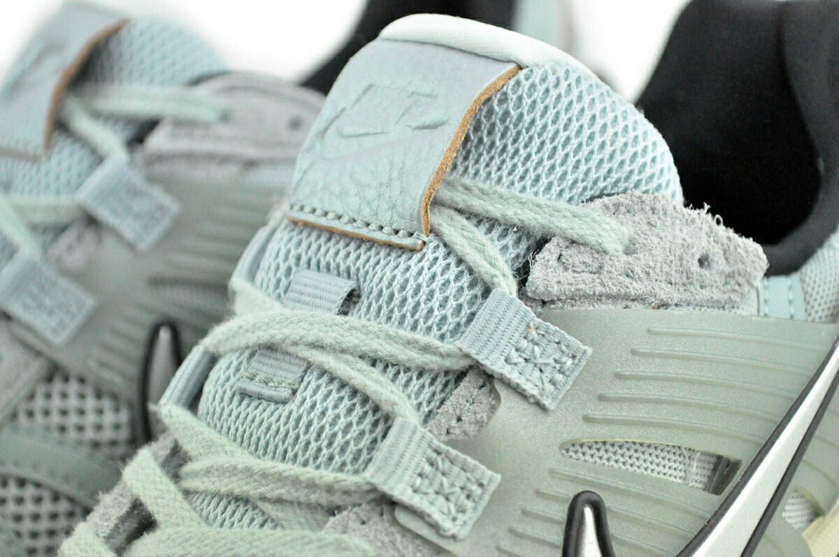 ナイキ ウィメンズ V2K ラン ライトパミス クロム NIKE WMNS V2K RUN 