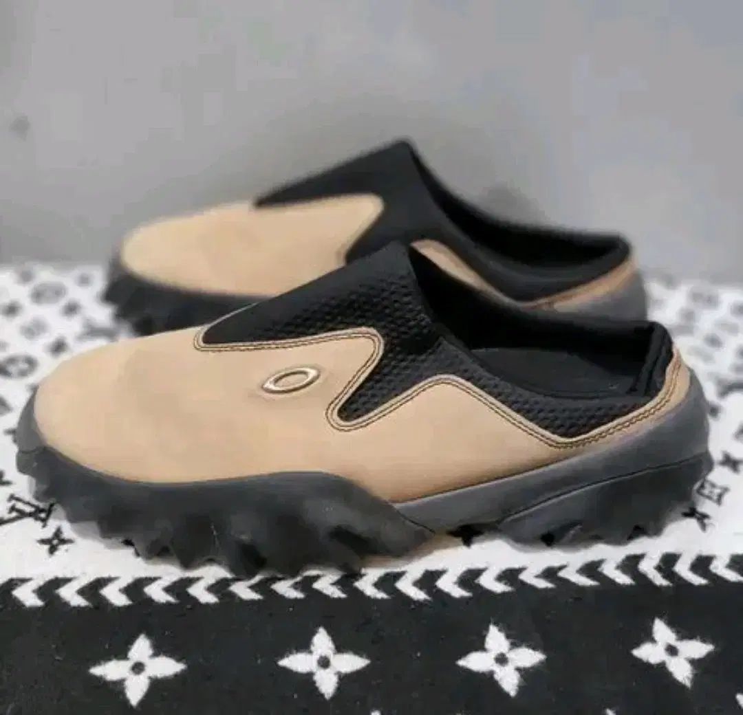 OAKLEY オークリー ファクトリー チーム X BRAIN DEAD ブレイン デッド チョップソー ミュール ノマド