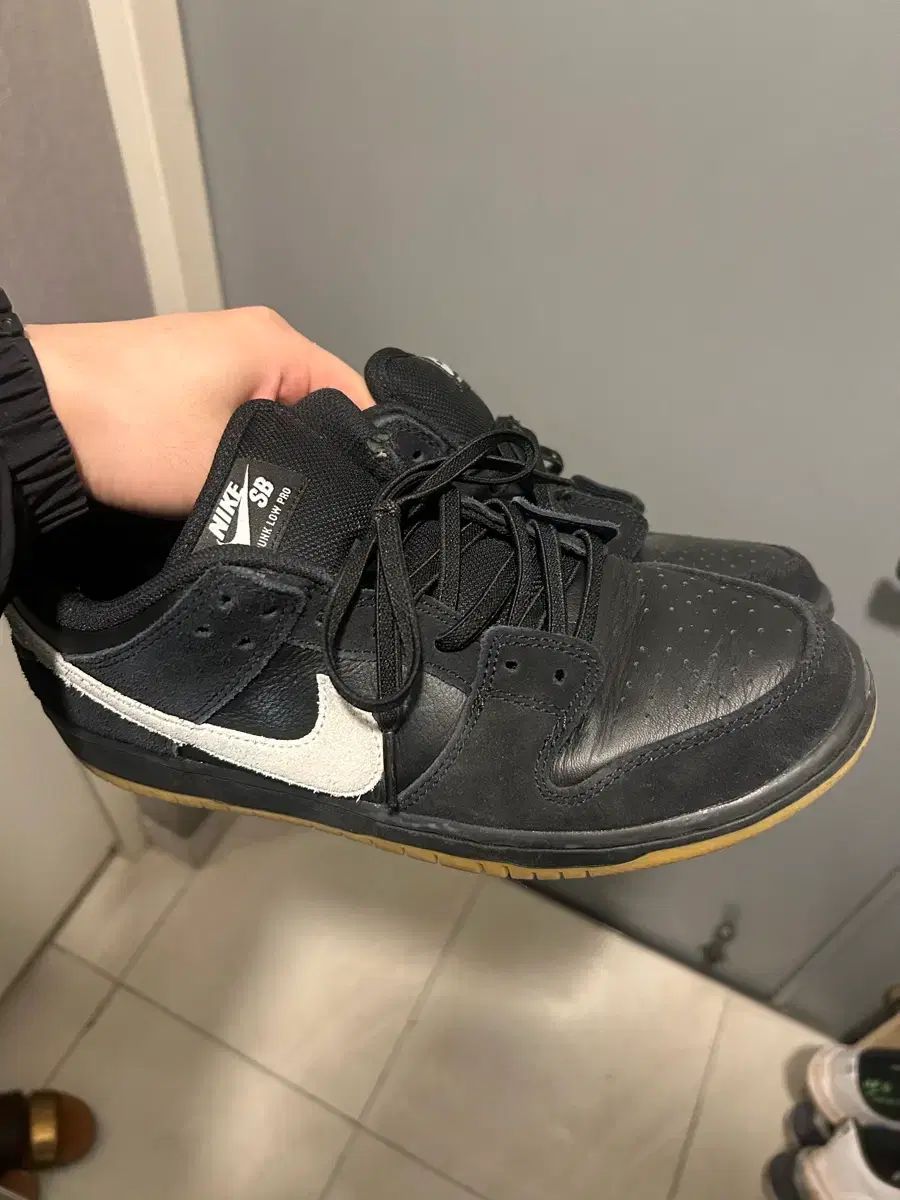 ナイキ SB ダンク ブラック＆ホワイト