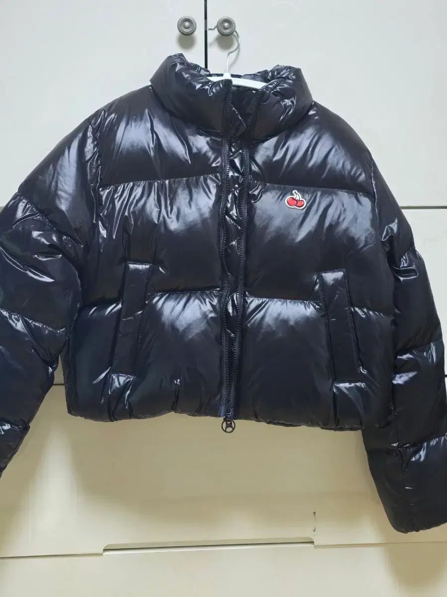 キルシー さくらんぼ クロップド ダウン