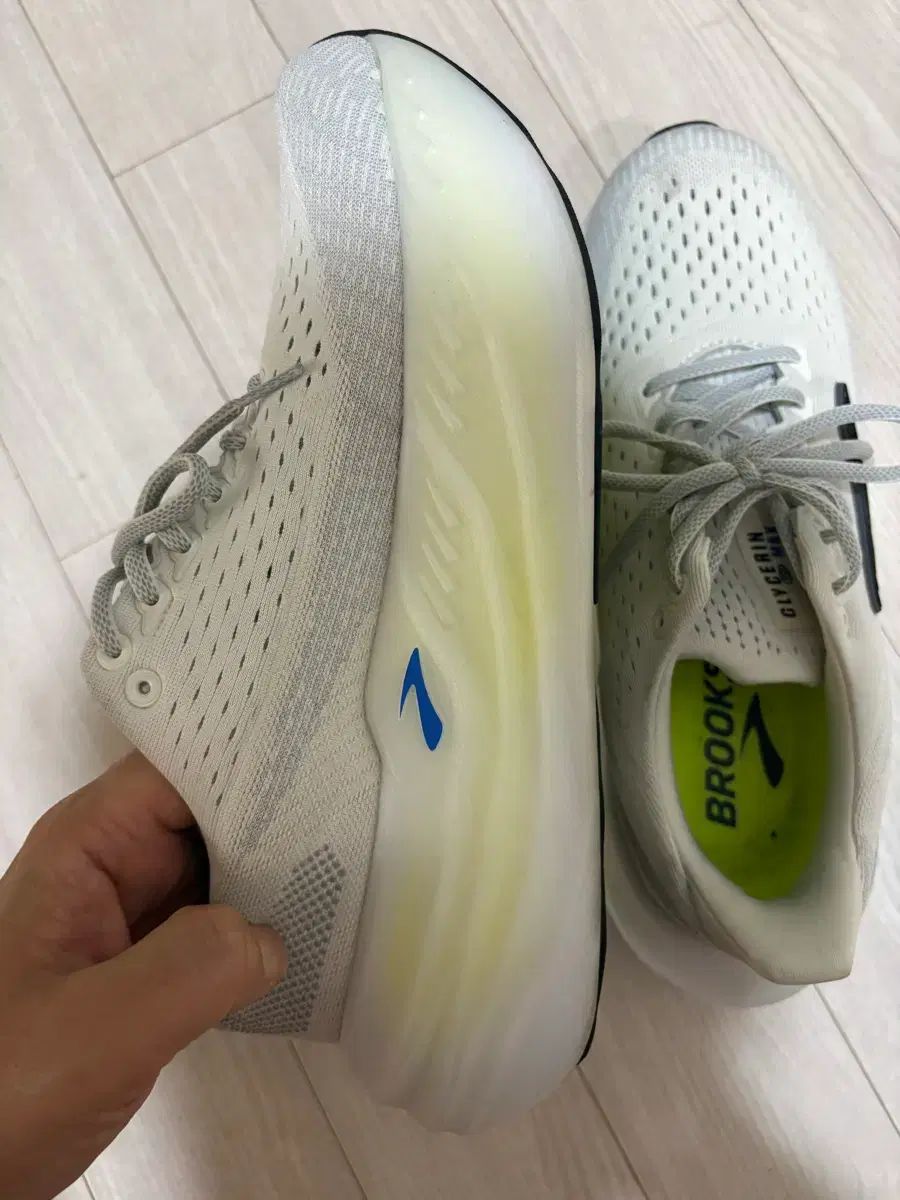 ブルックス ランニングシューズ グリセリン コメント