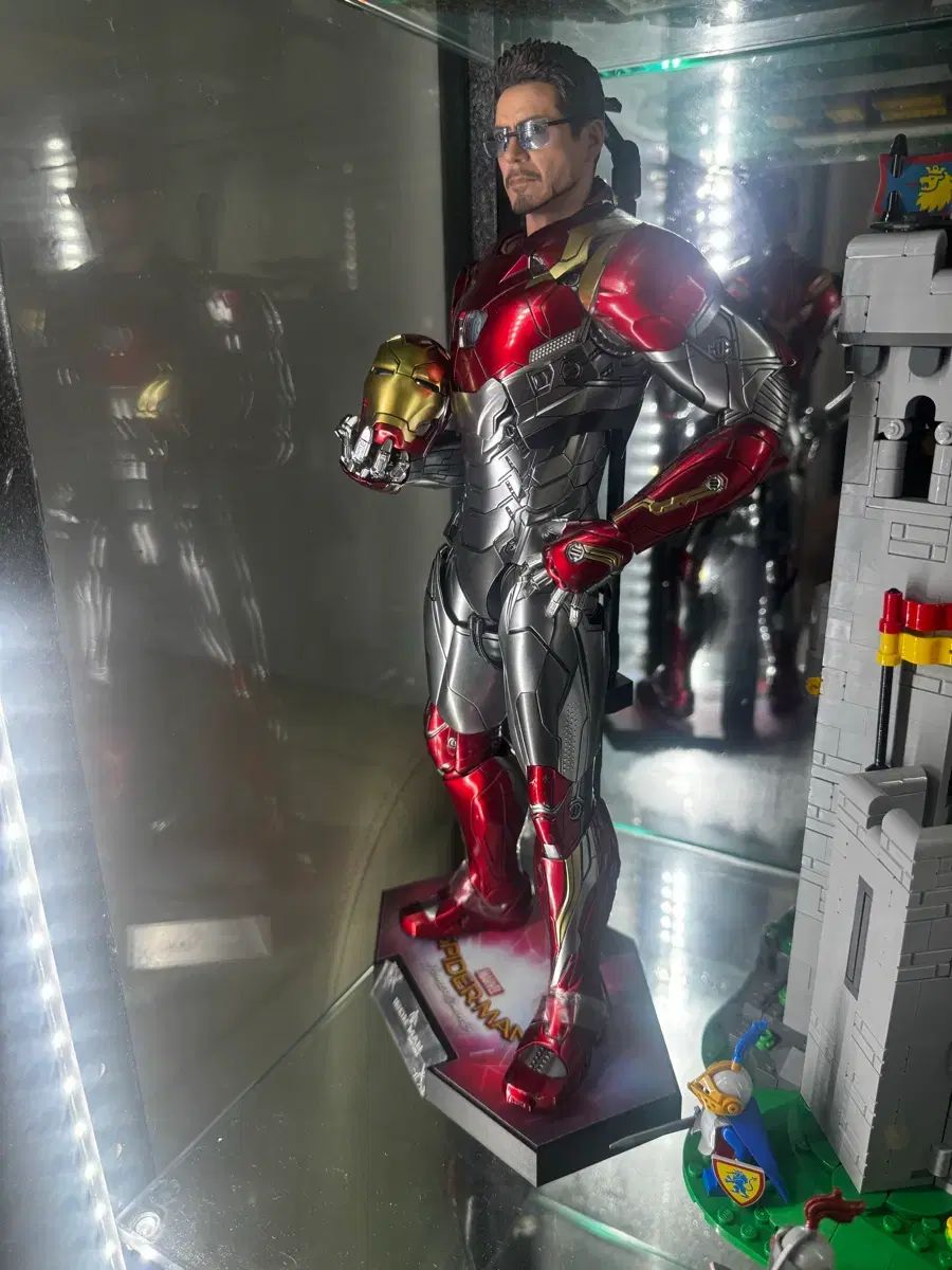 ホットトイズ アイアンマン マーク47 フィギュア スパイダーマン ホームカミング