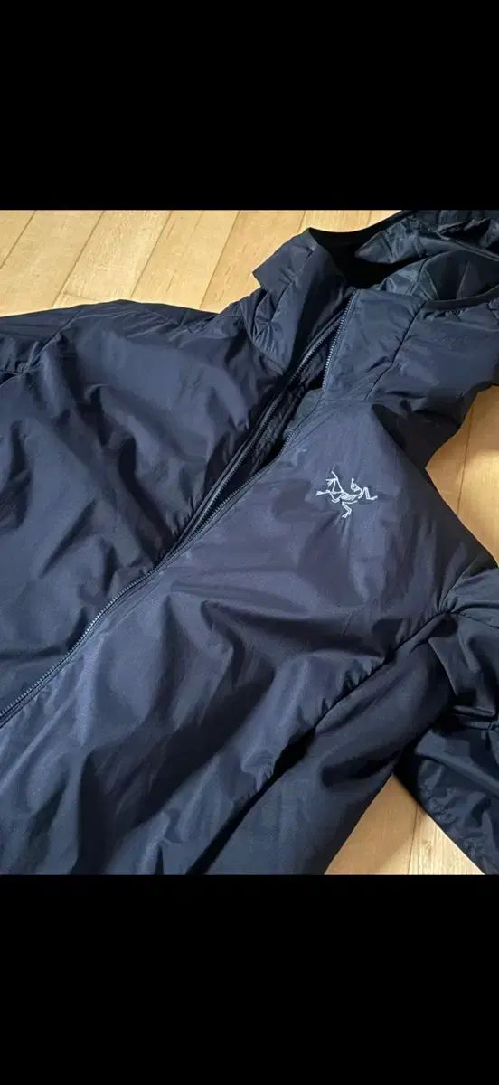 ARC TERYX アークテリクス Atom アトム フーディ ブラック L 25 ss